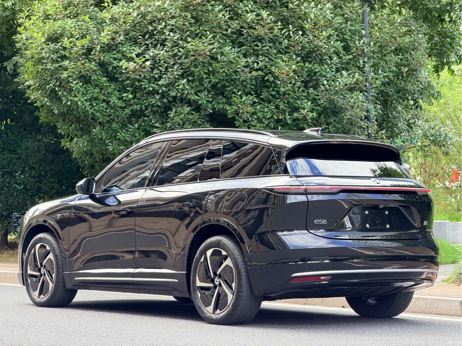NIO ES6, 2025 4