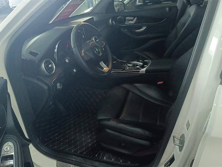Mercedes-Benz GLC Mercedes-Benz GLC