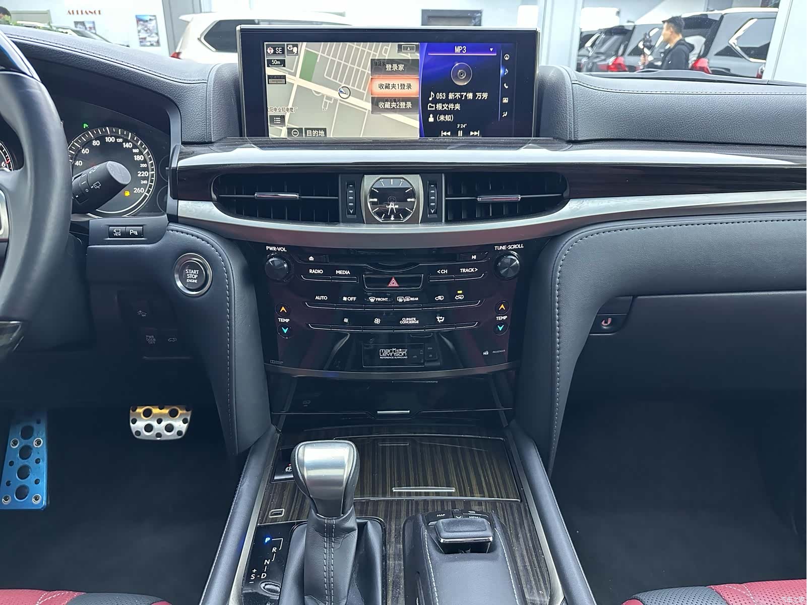 Lexus LX, 2023 17