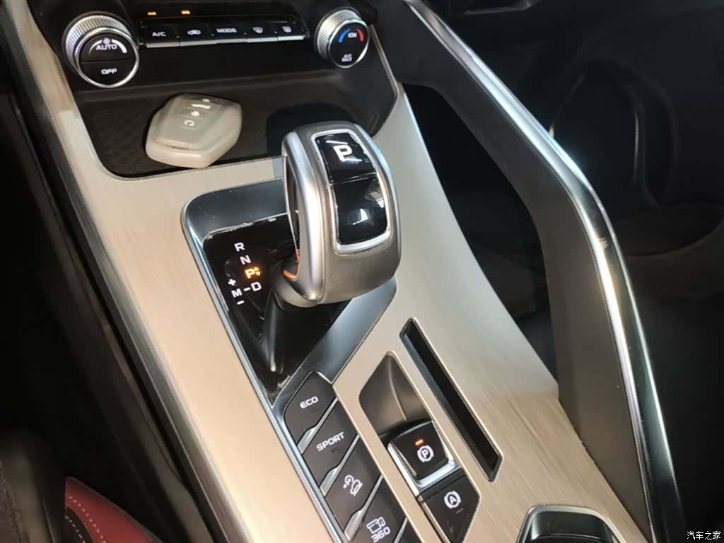 Geely Coolray, 2019 14