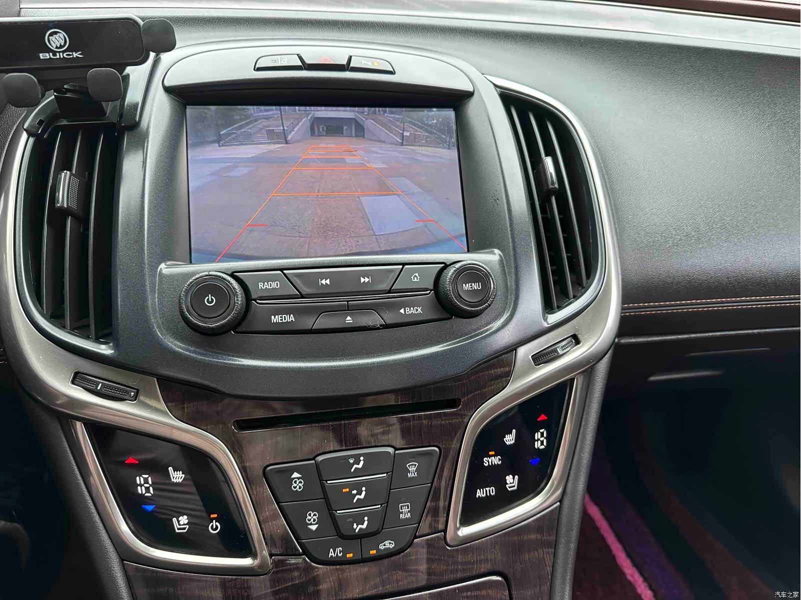 Buick LaCrosse, 2013 16