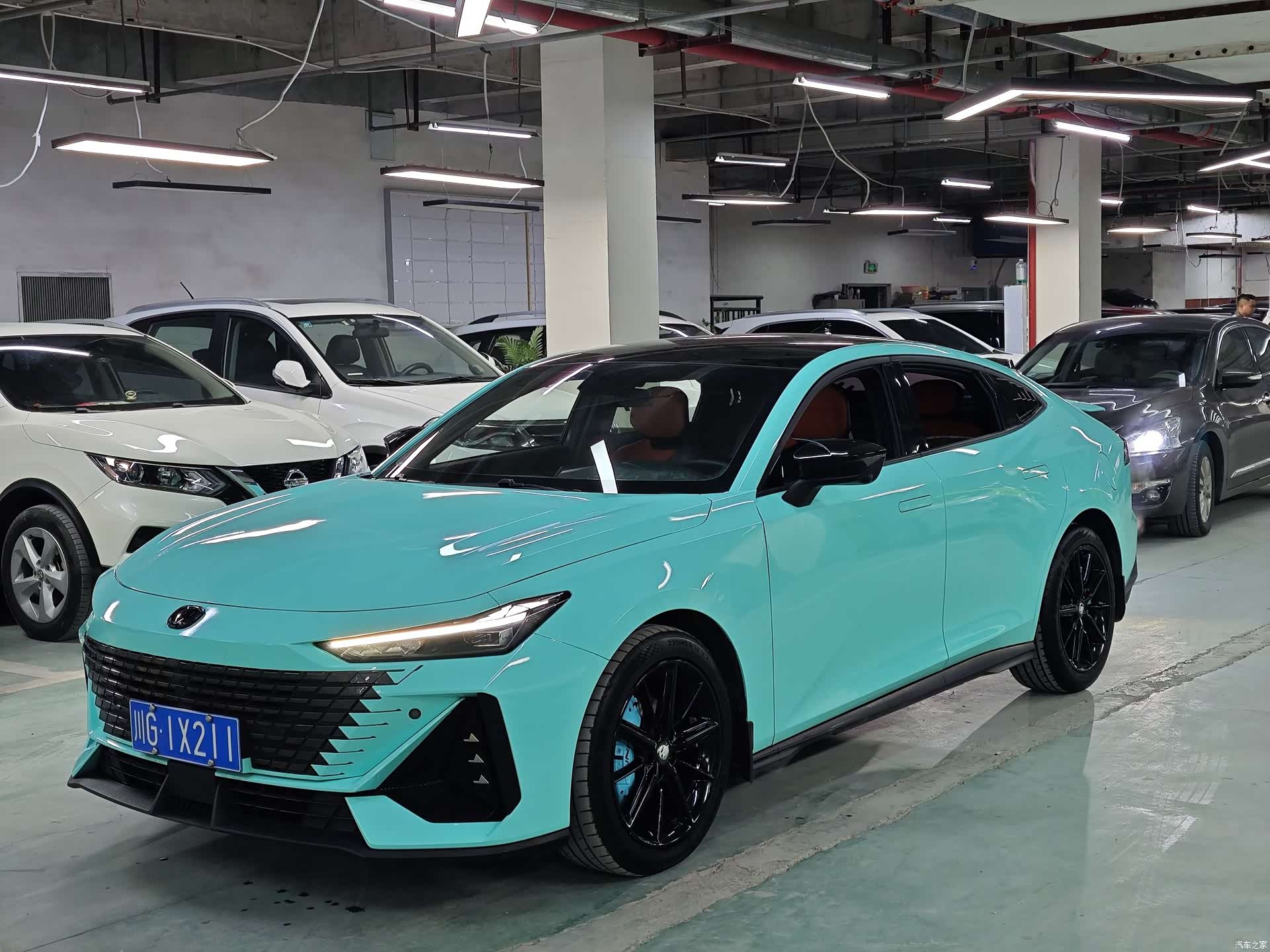 Changan UNI-V, 2023 1