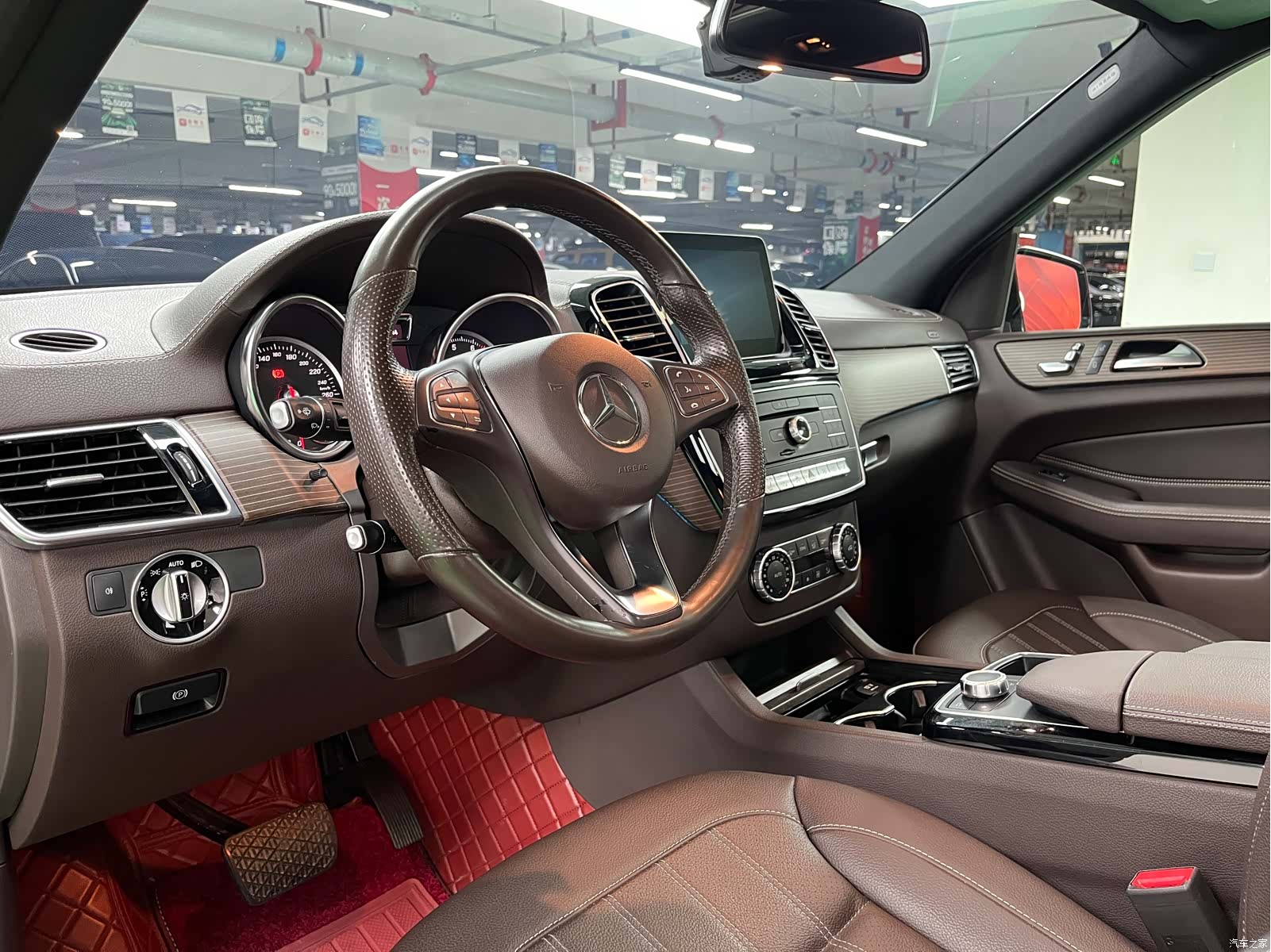 Mercedes-Benz GLE, 2018 8