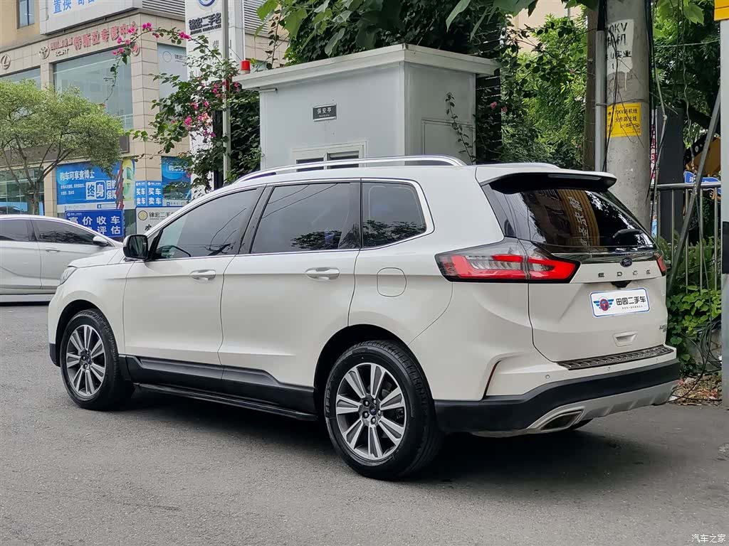 Ford Edge, 2021 4