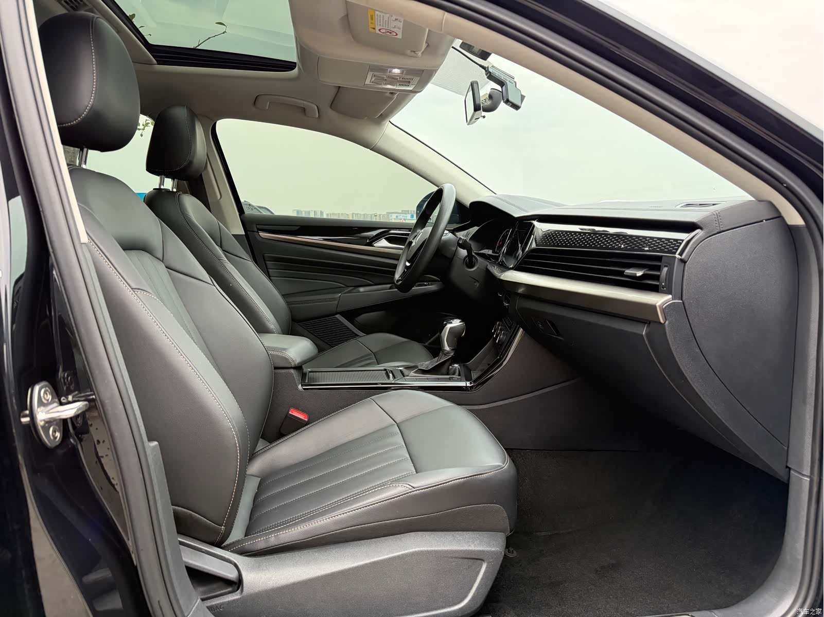 Volkswagen Passat, 2020 9