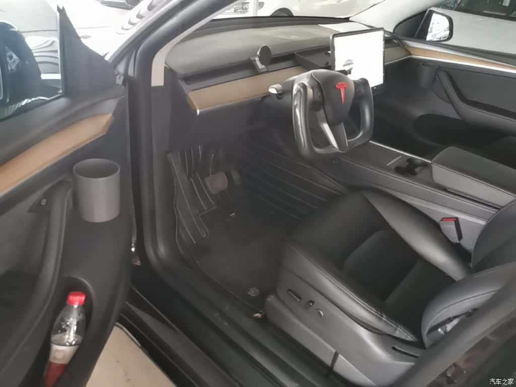 Tesla Model Y, 2021 15