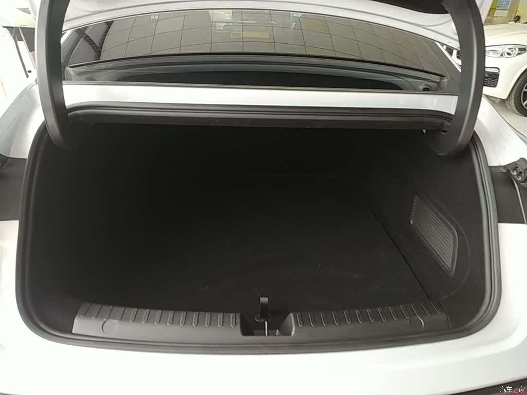 Geely 8, 2025 19