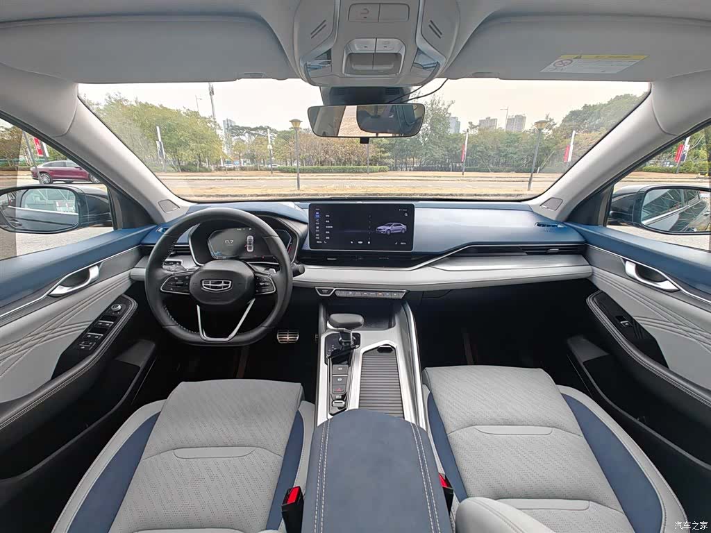 Geely Preface, 2022 10