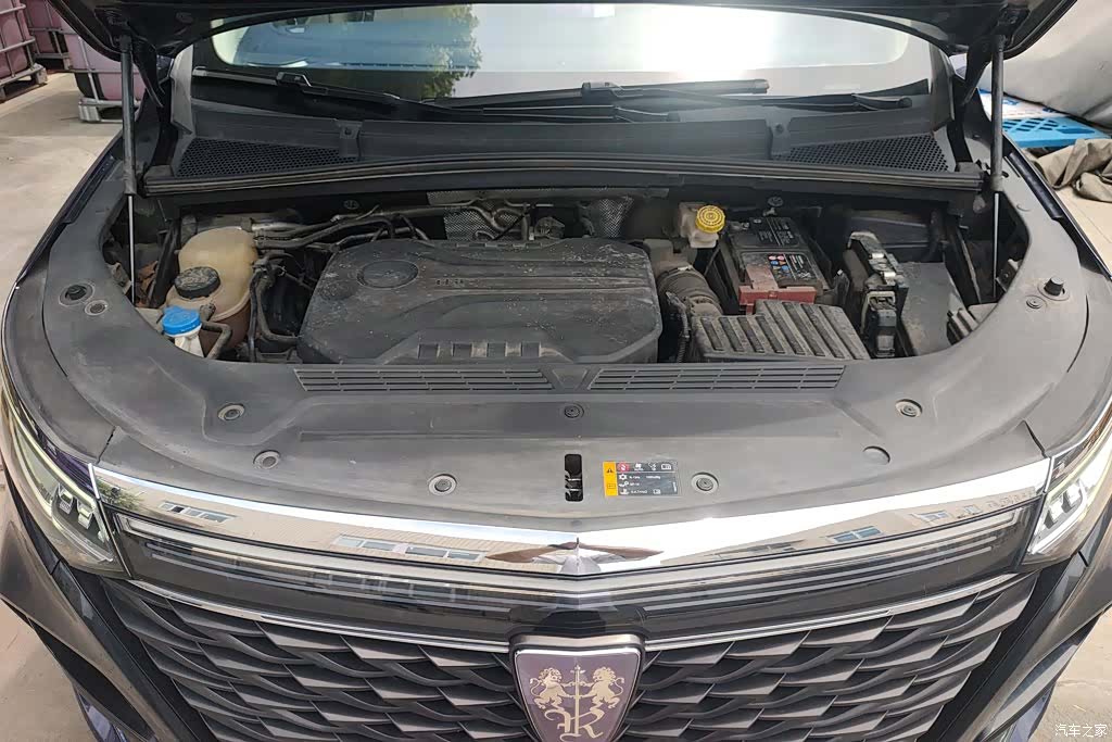 Roewe iMAX8, 2022 10
