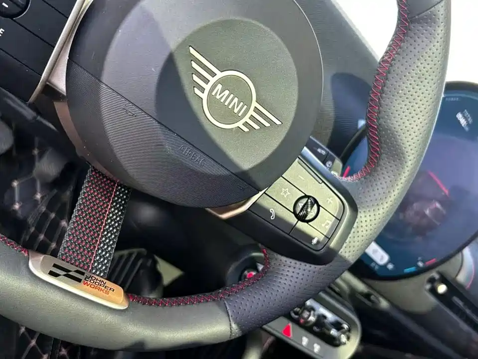MINI Electric COOPER