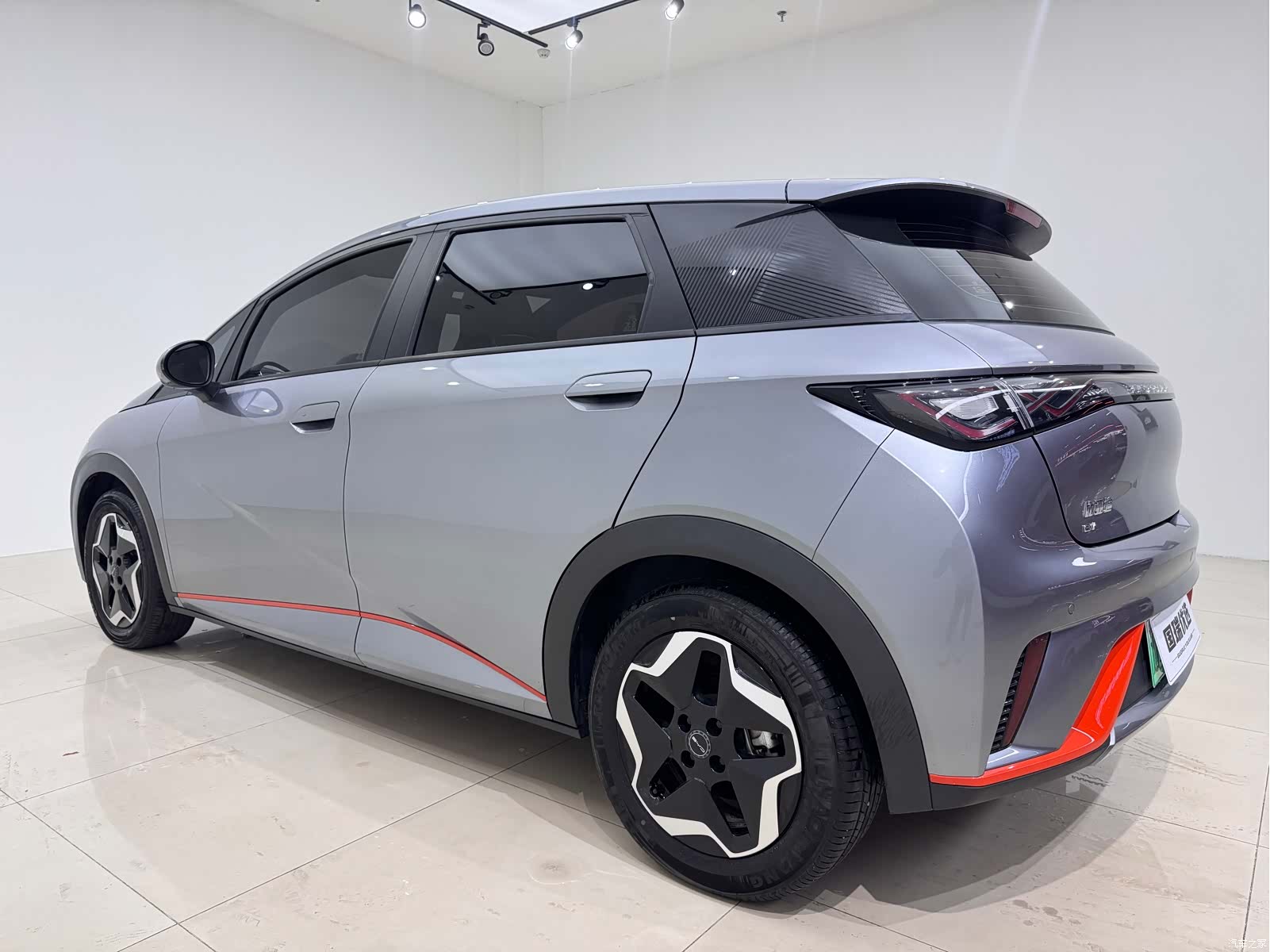 BYD Dolphin, 2023 6