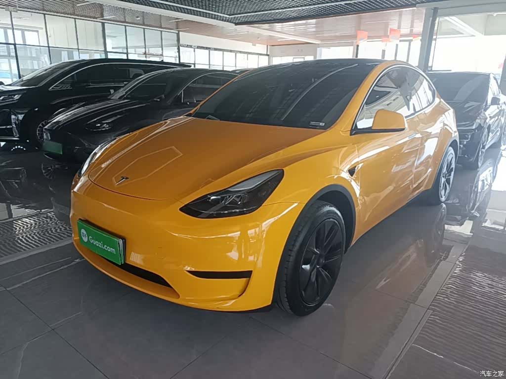 Tesla Model Y, 2025 2