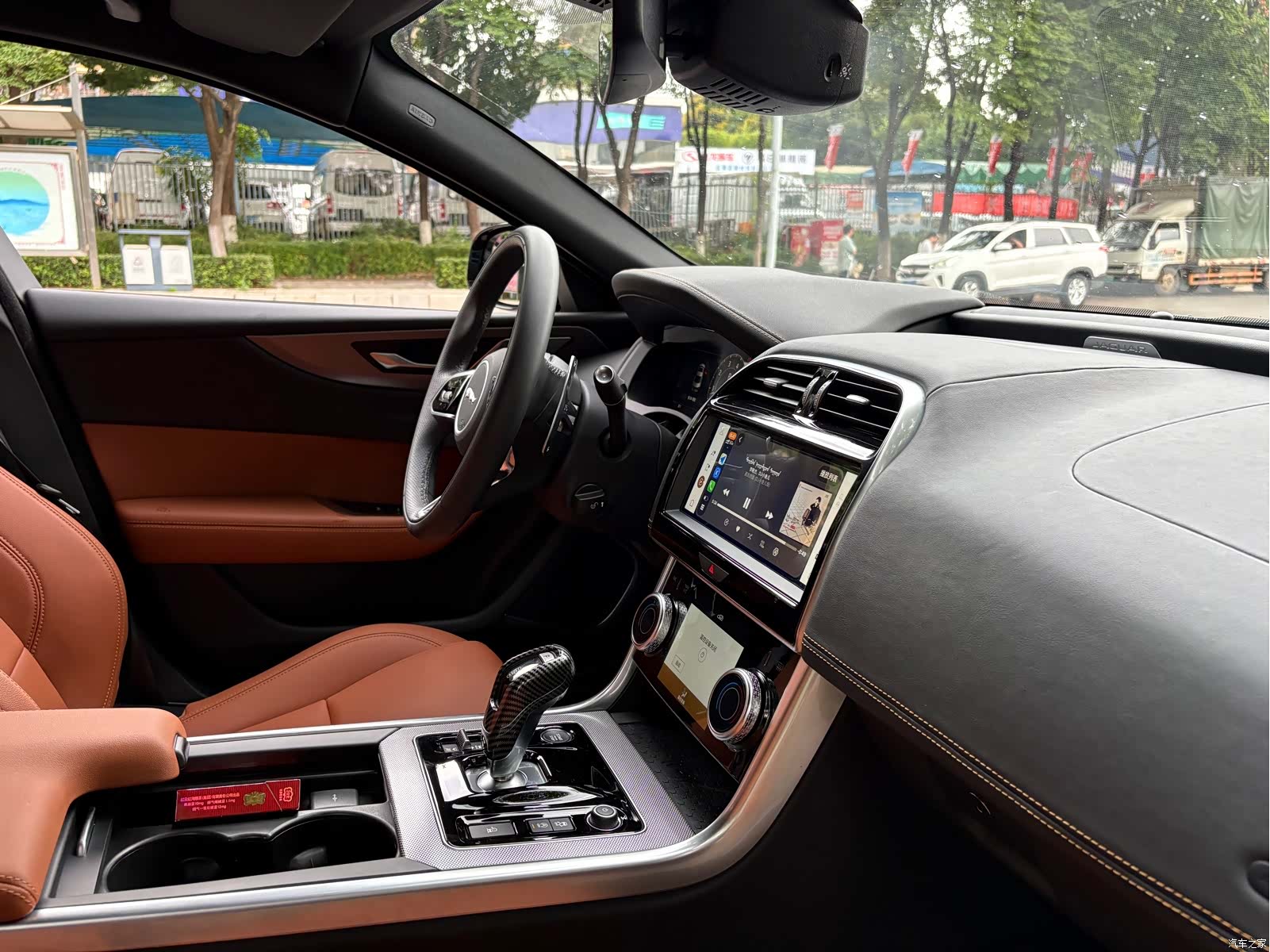 Land Rover XEL, 2025 8