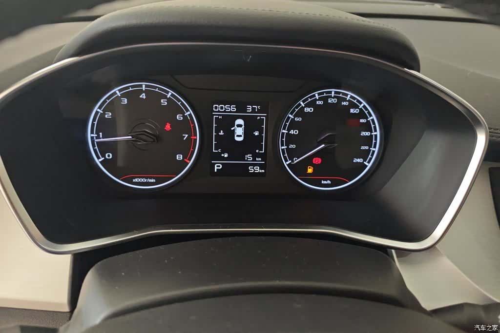 Geely Coolray, 2026 14