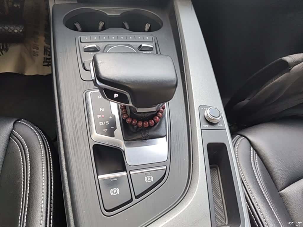 Audi A4L, 2019 14