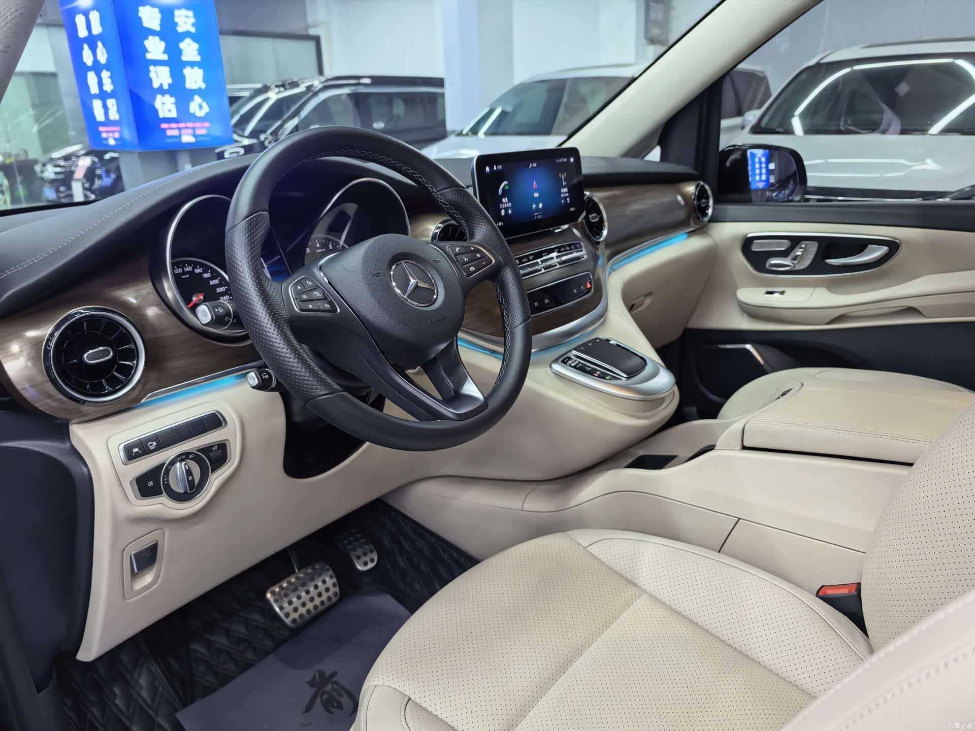 Mercedes-Benz V-Class, 2021 все фото