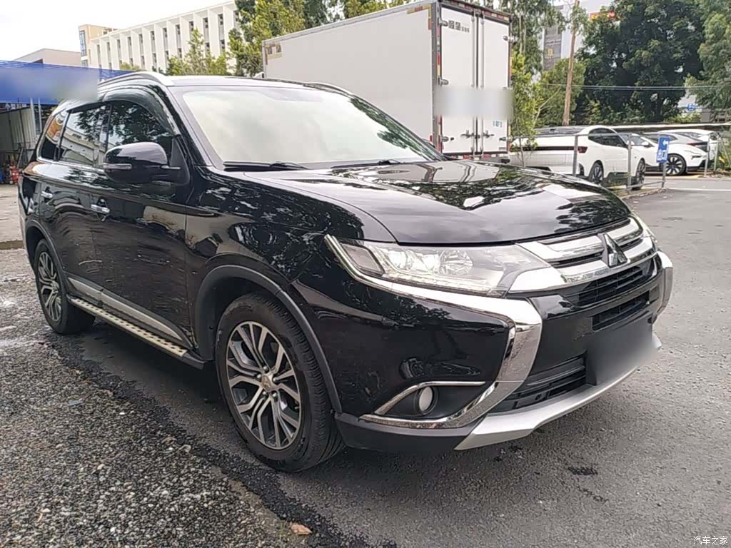Mitsubishi Outlander, 2018 4