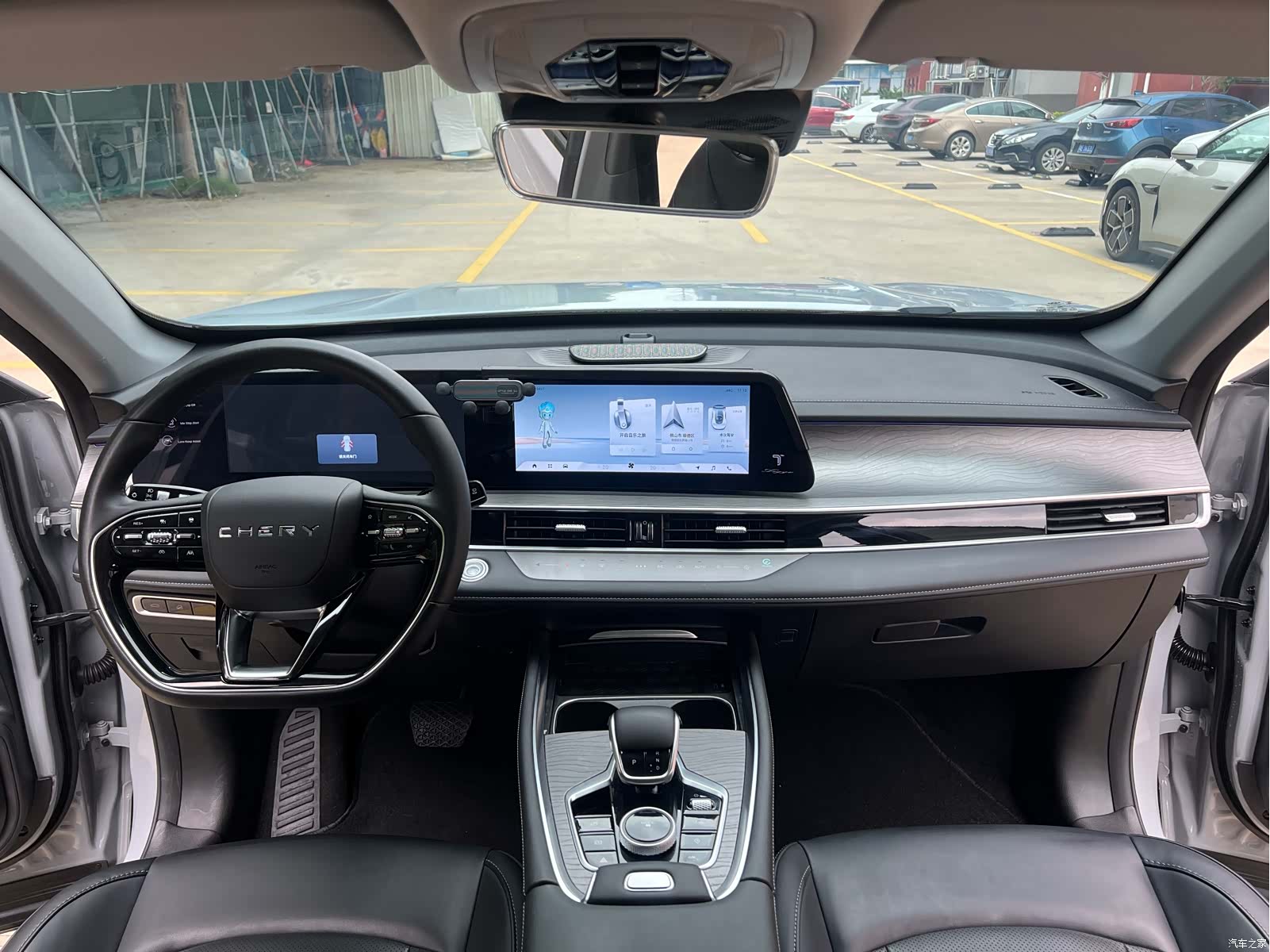 Chery Tiggo 8, 2023 все фото