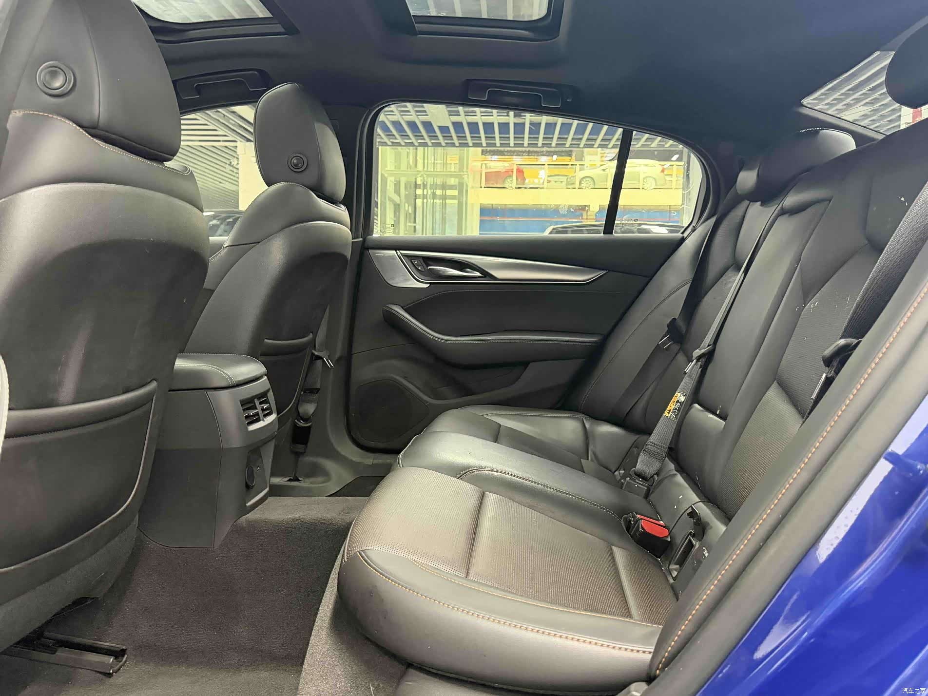Cadillac CT5, 2021 все фото