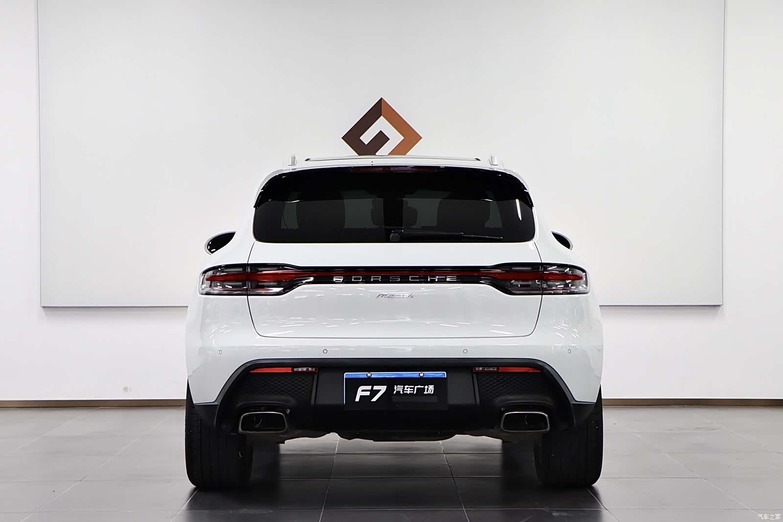 Porsche Macan, 2022 все фото