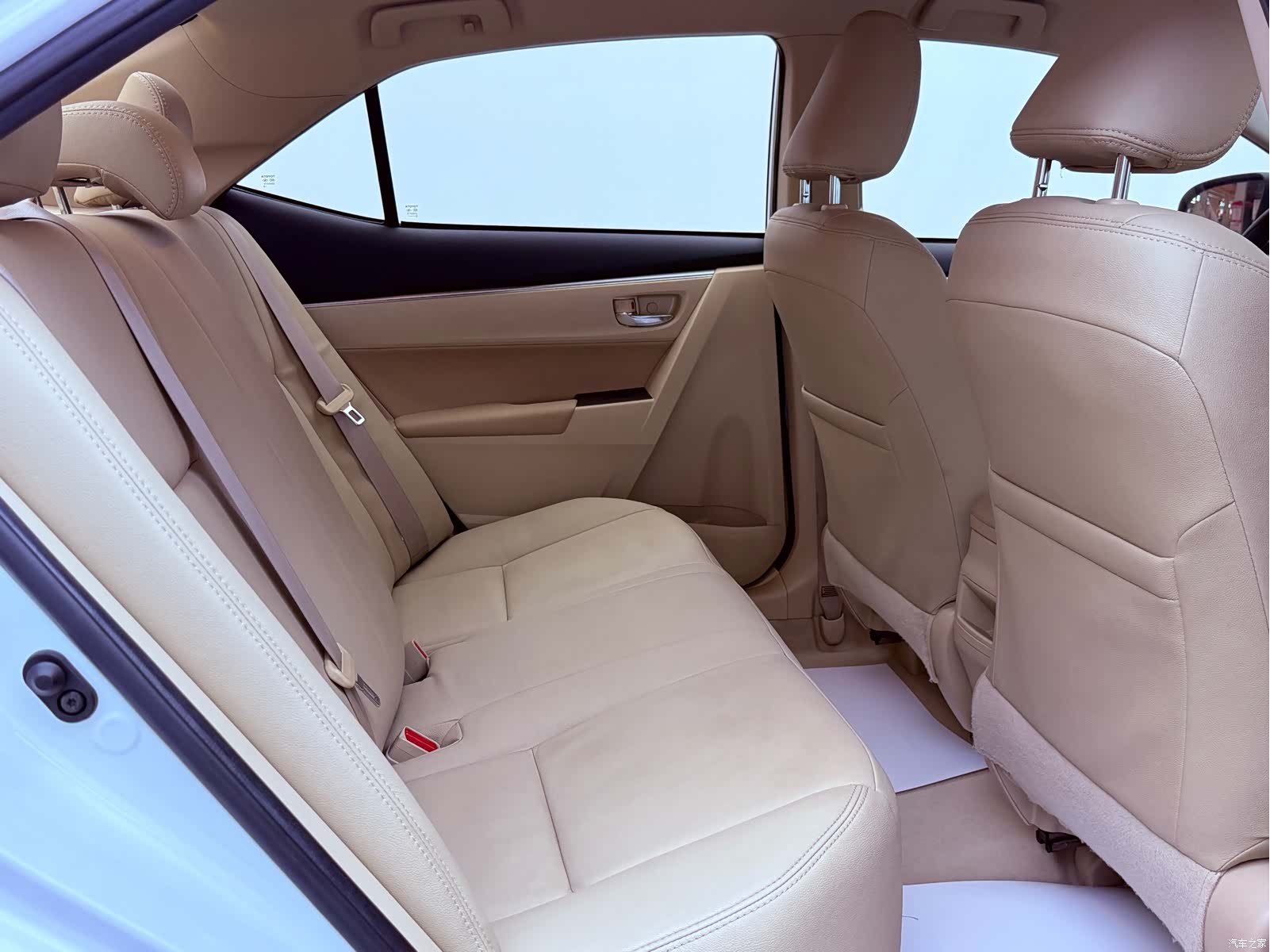 Toyota Corolla, 2015 19