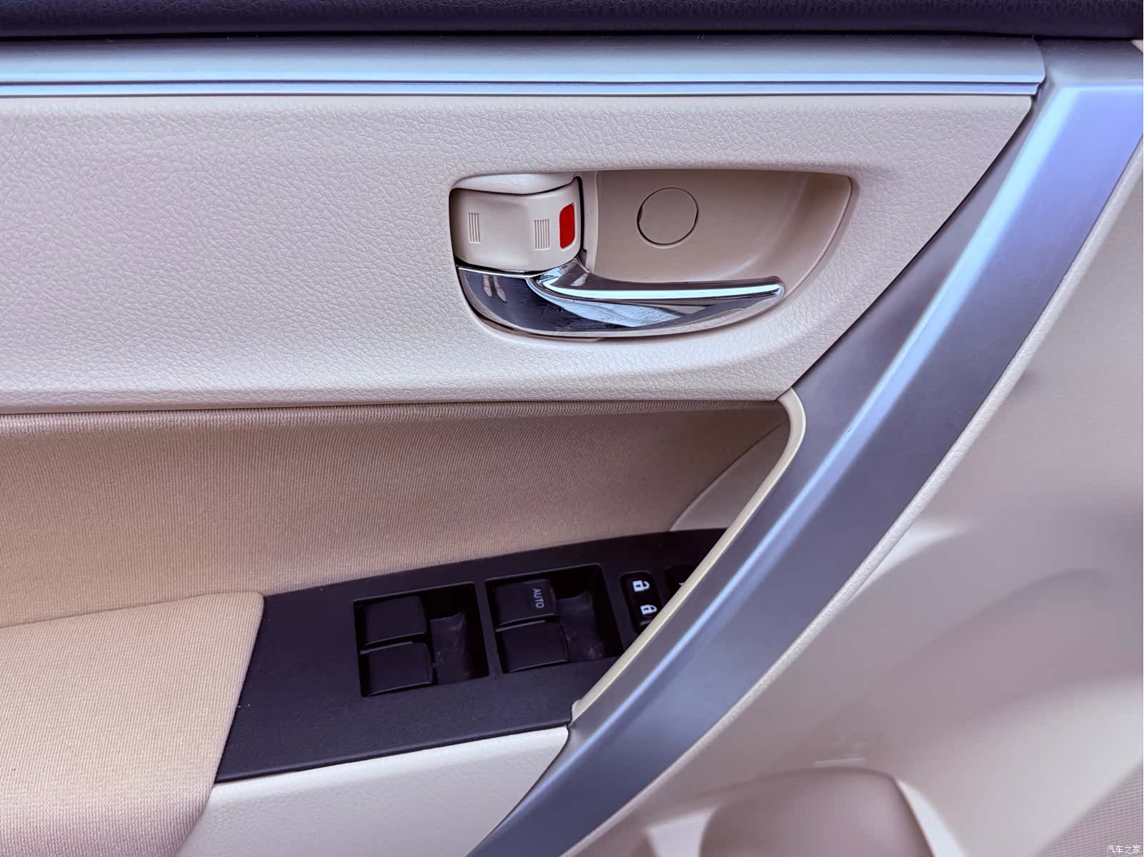 Toyota Corolla, 2015 9