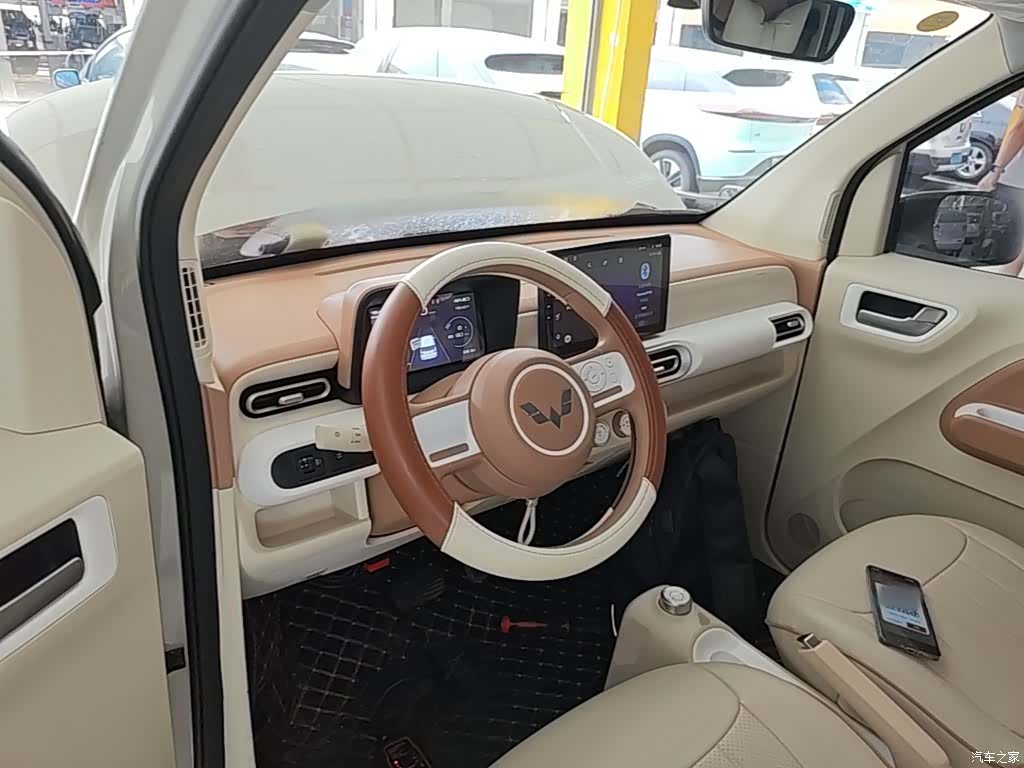 Wuling MINIEV, 2024 11