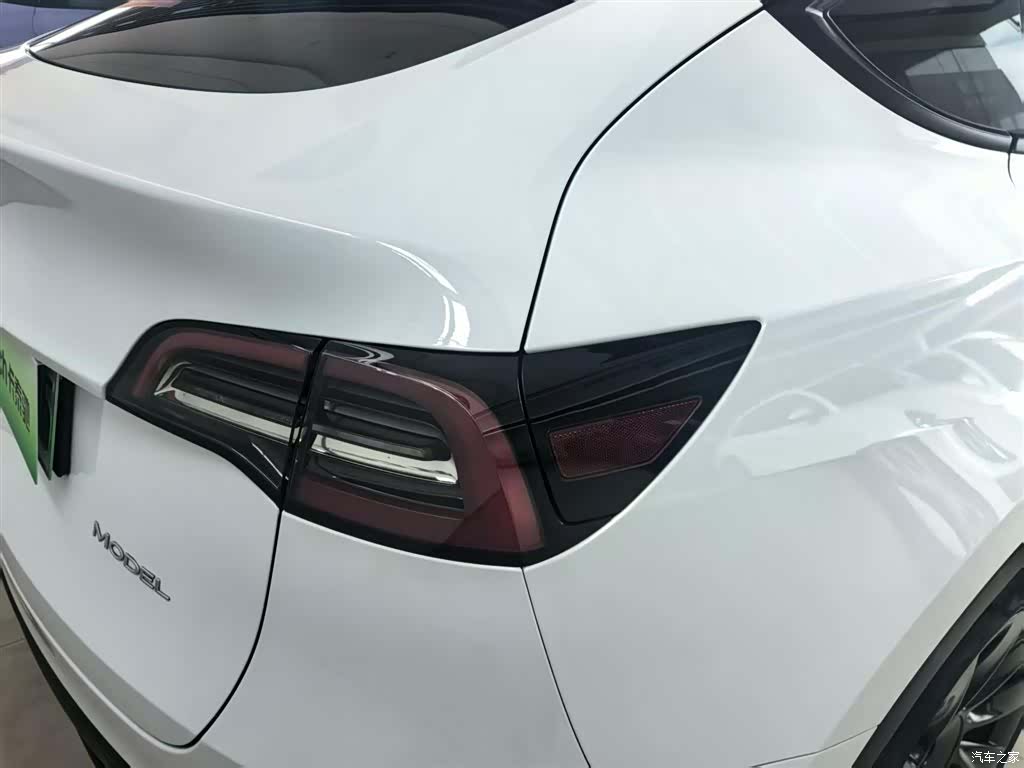 Tesla Model Y, 2021 7