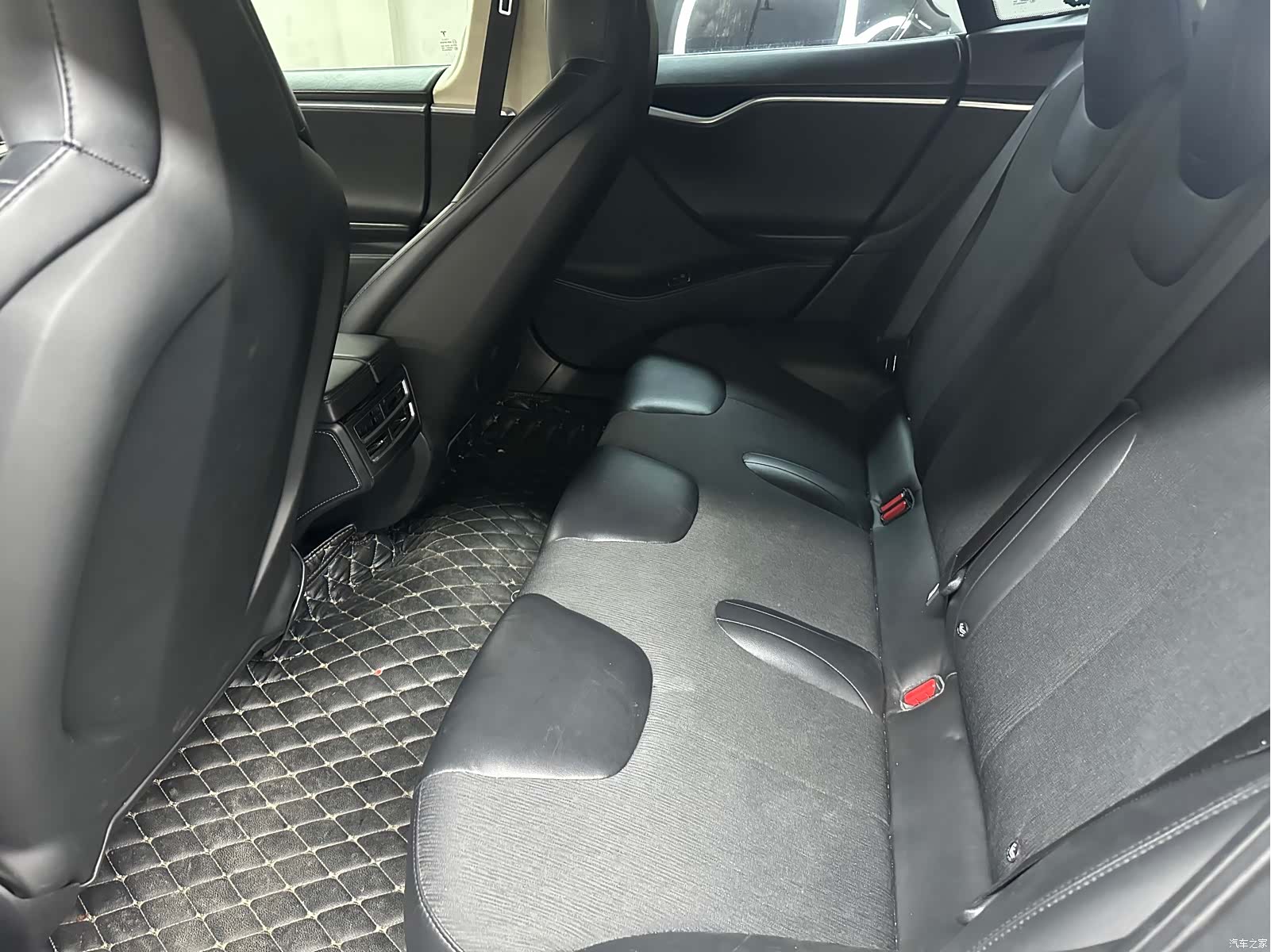 Tesla Model S, 2016 7