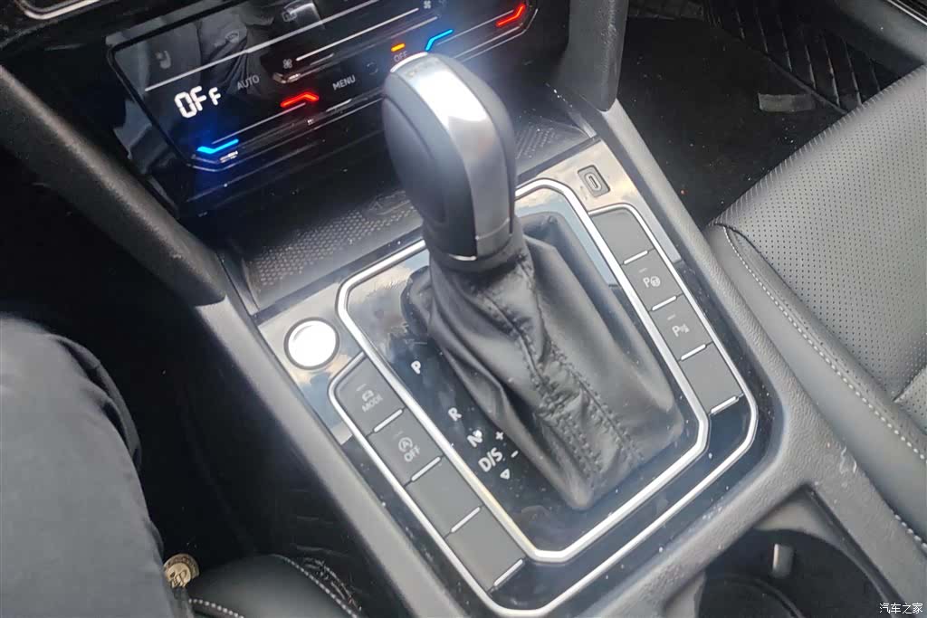 Volkswagen CC, 2026 16