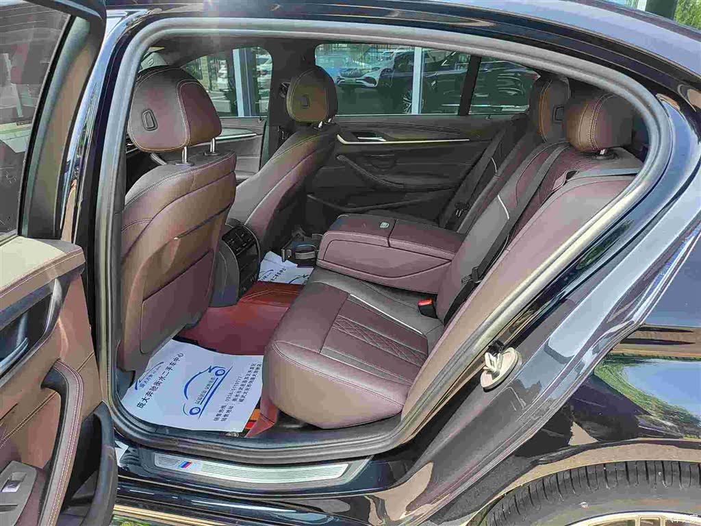 BMW 5 Series, 2023 15
