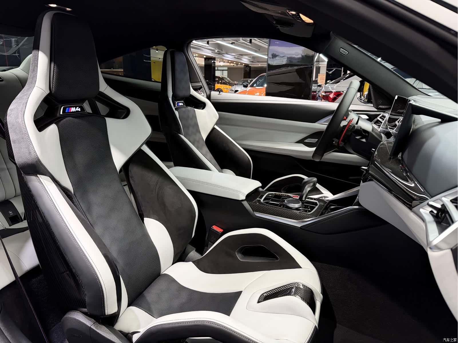 BMW M4, 2025 9