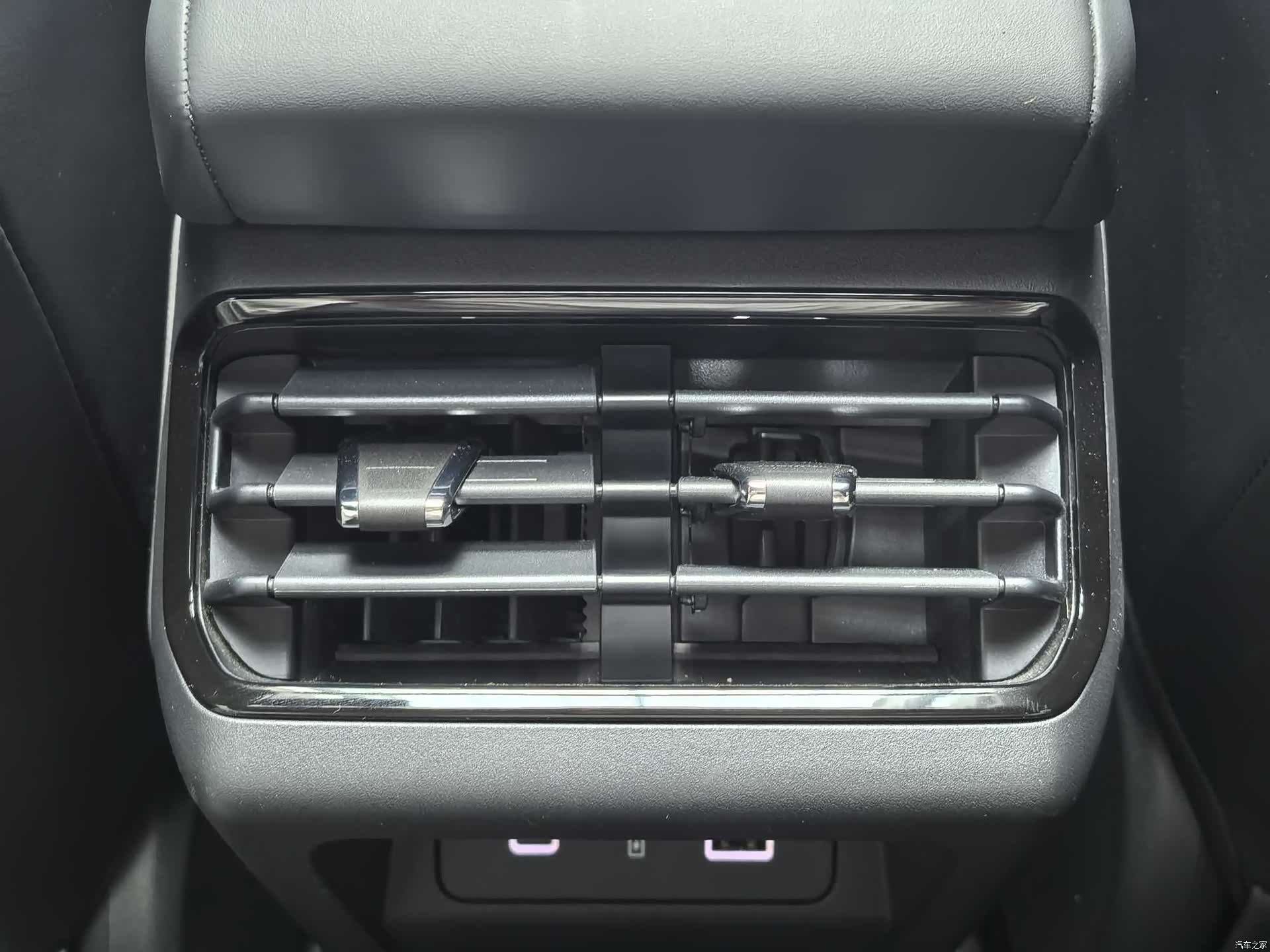 Lynk & Co 02, 2024 11