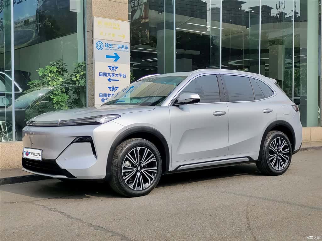 Geely 7, 2025 1