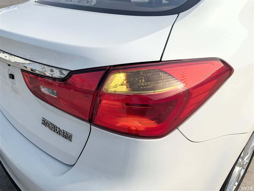 Kia K3, 2015 15