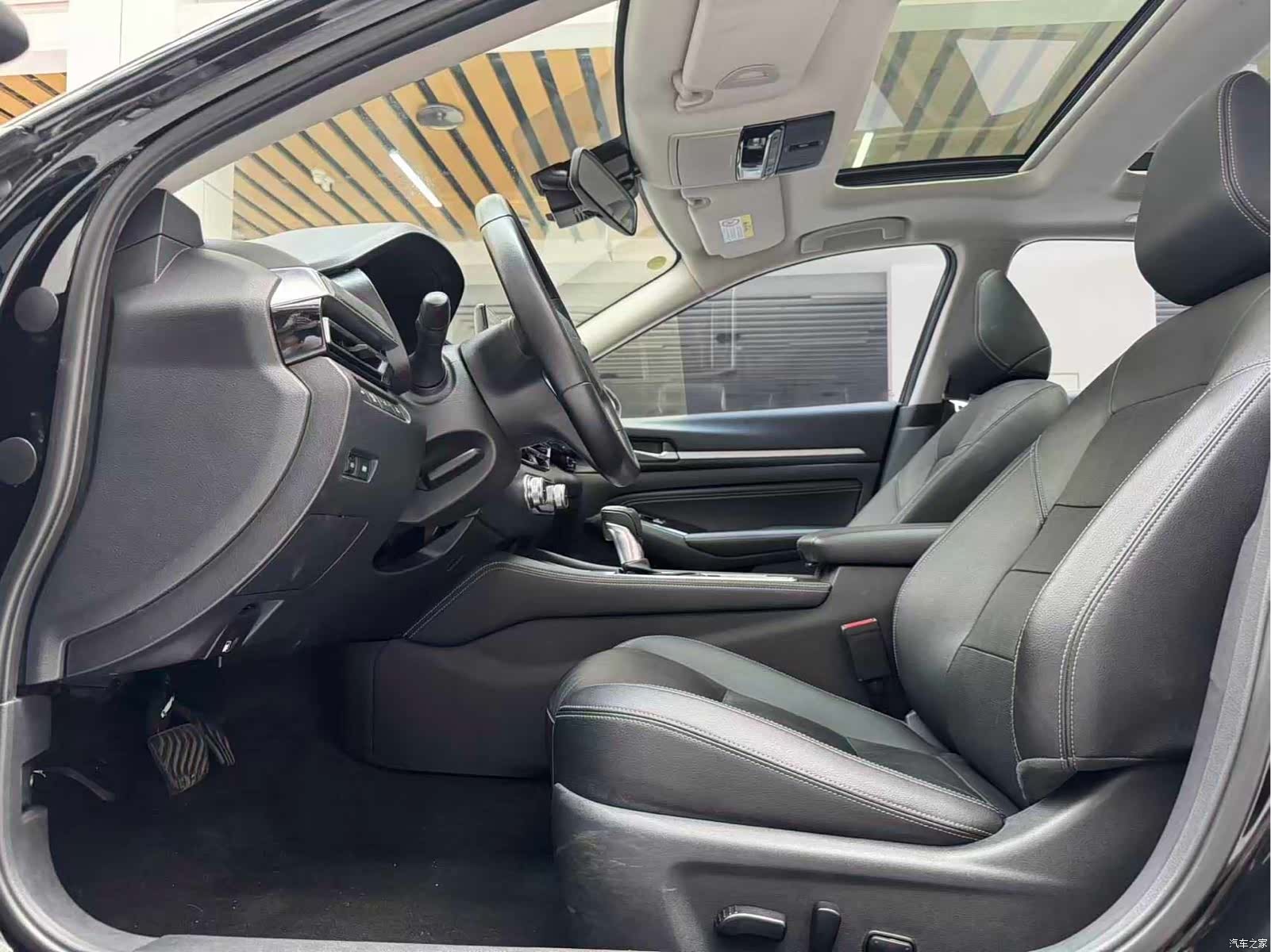 Nissan Teana, 2023 10