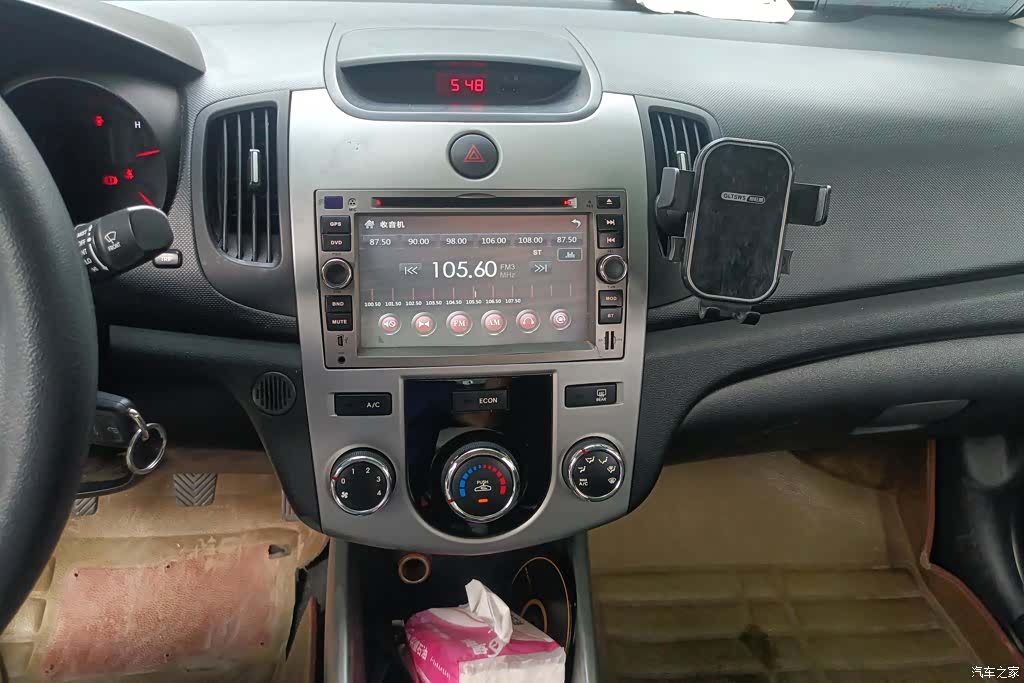 Kia GL, 2014 13