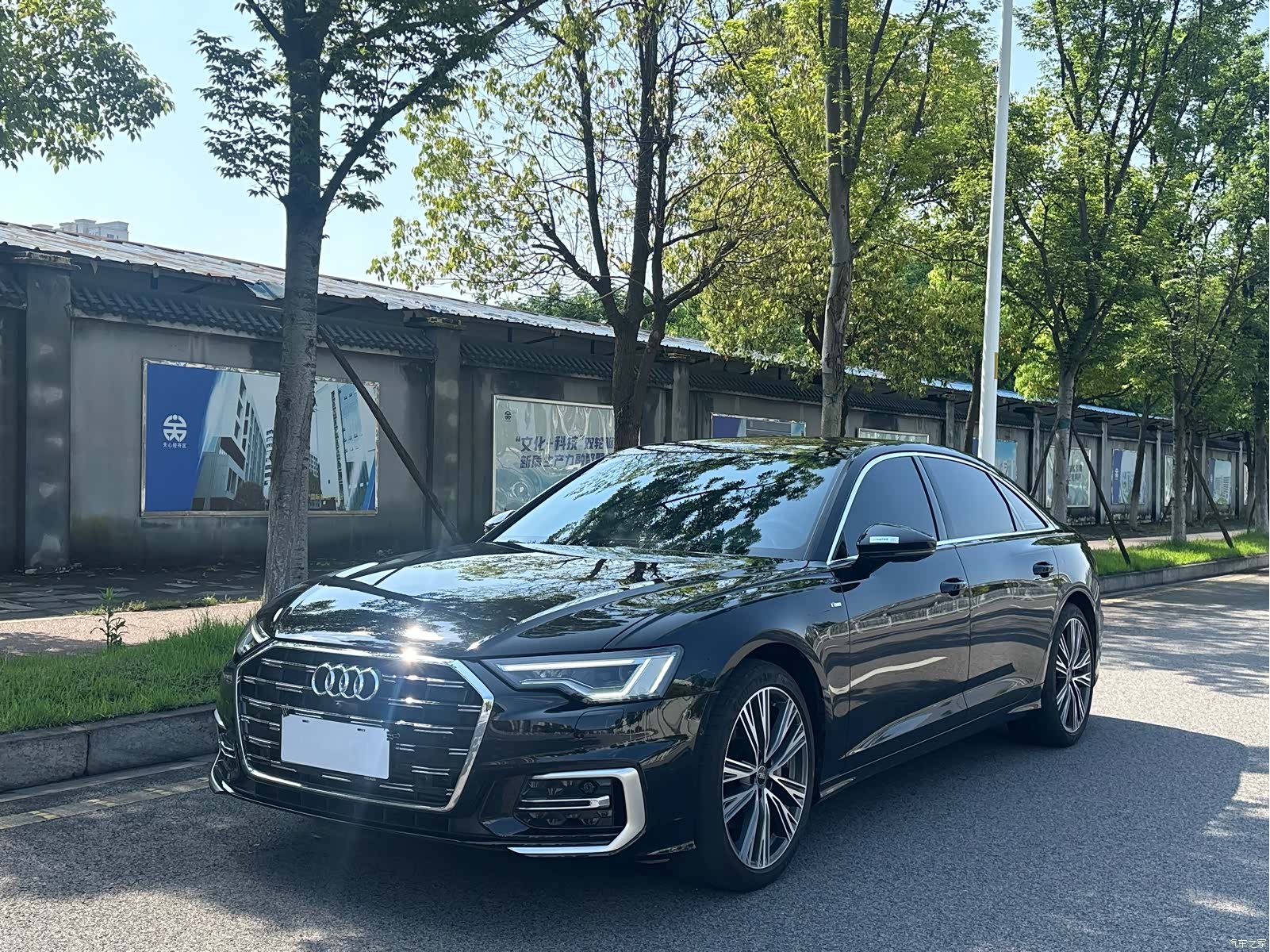 Audi A6L, 2024 1