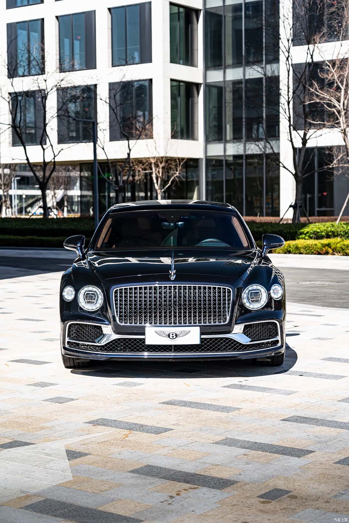 Bentley Flying Spur, 2024 2