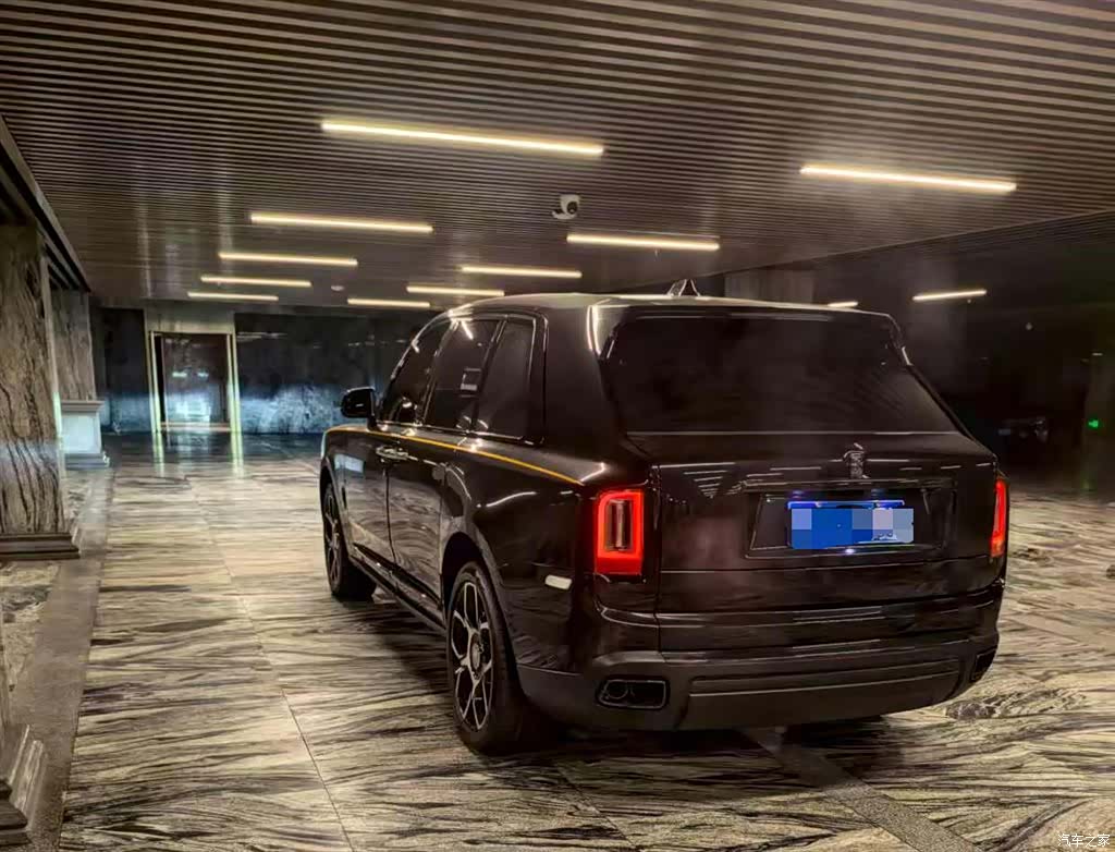 Rolls-Royce Cullinan, 2021 4