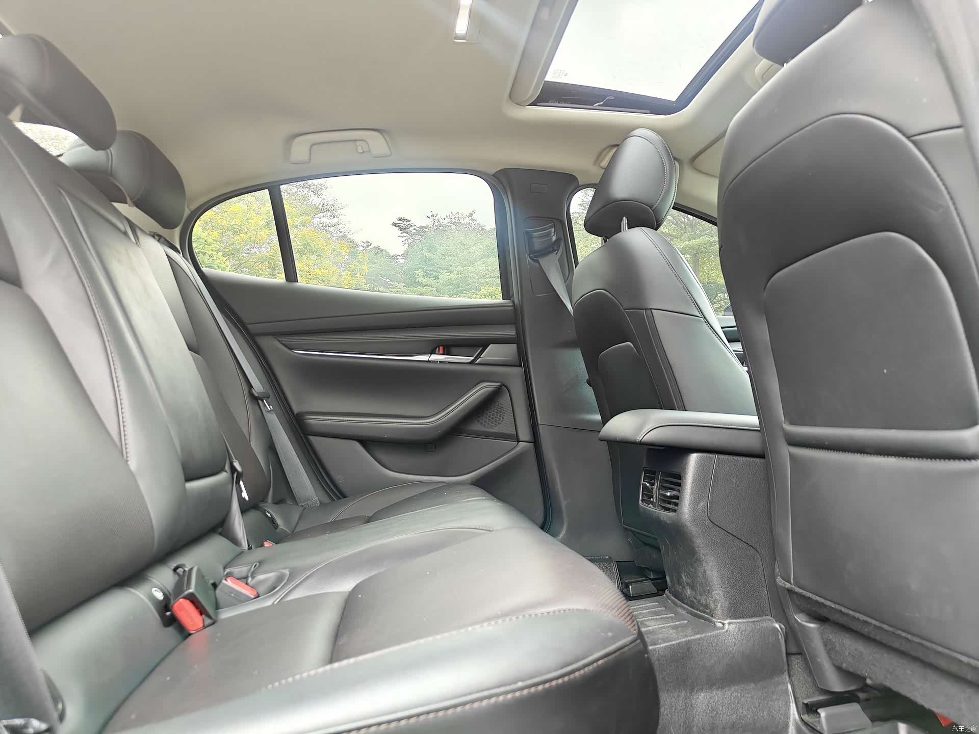 Mazda Mazda3, 2022 14