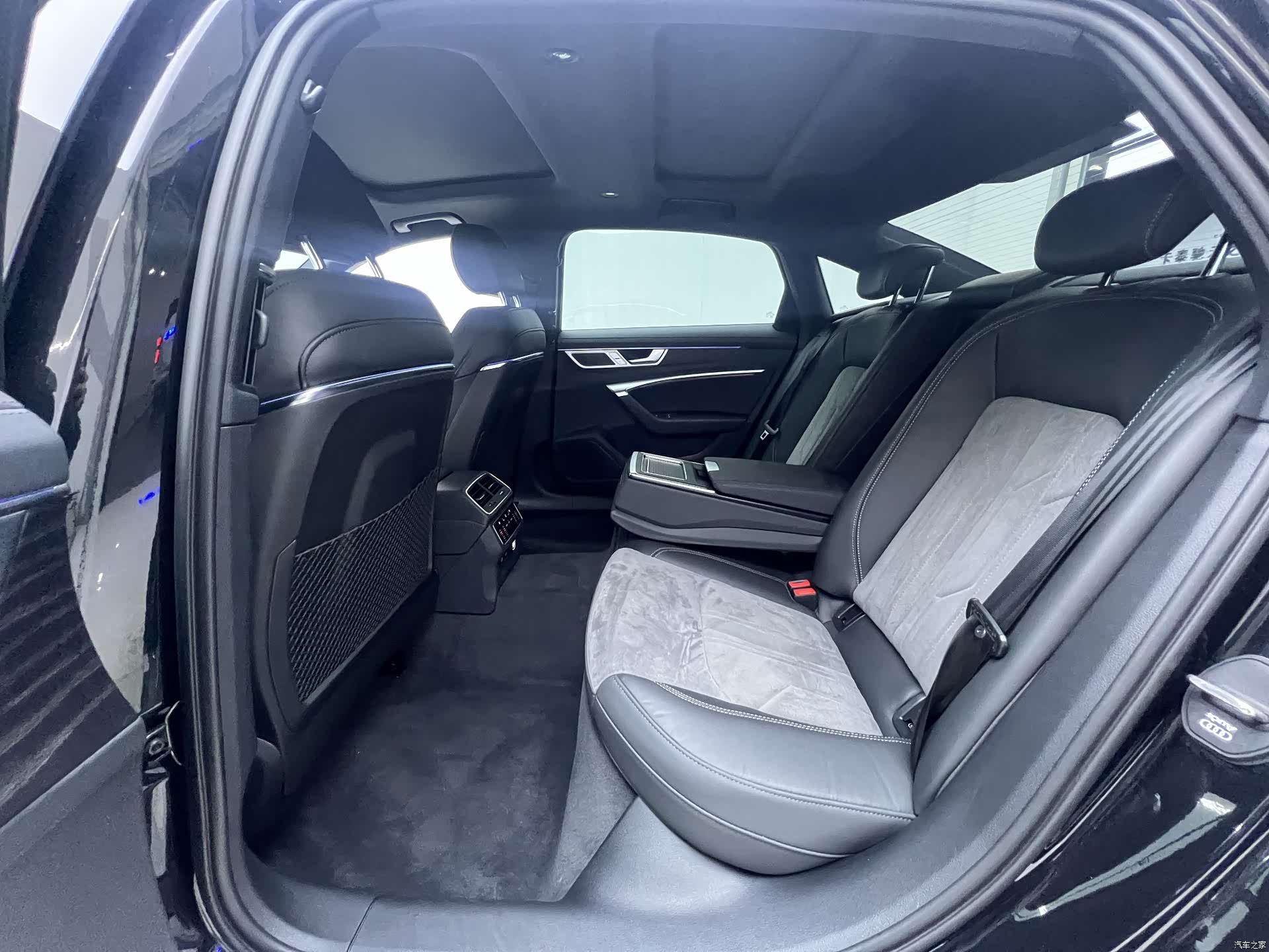 Audi A6L, 2024 19