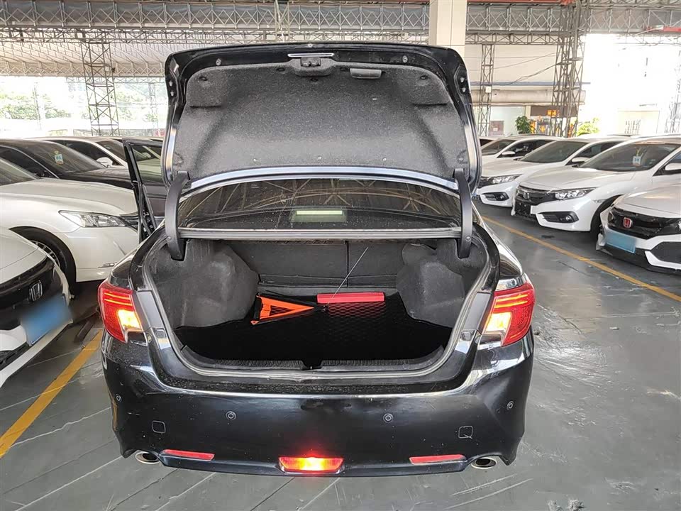 Toyota Reiz Toyota Reiz