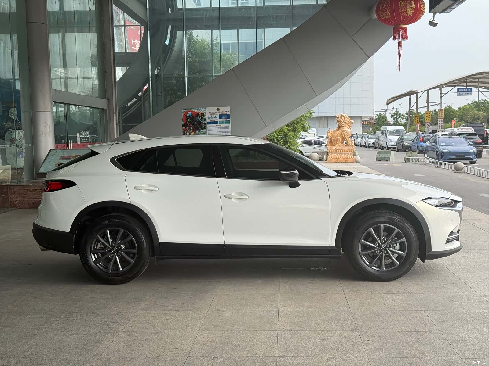 Mazda CX-4, 2021 3