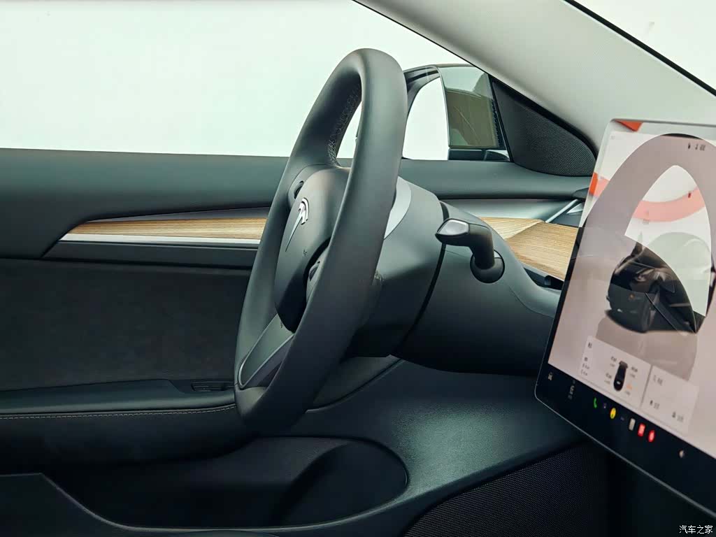 Tesla Model 3, 2023 22