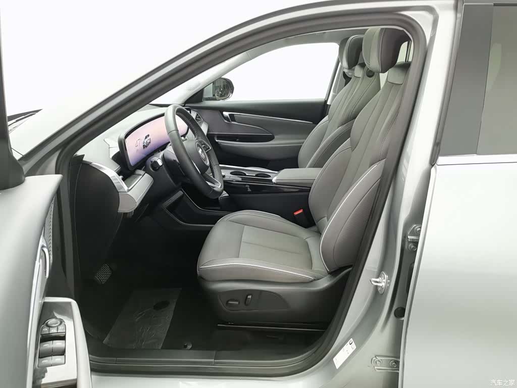 Buick E5, 2025 10