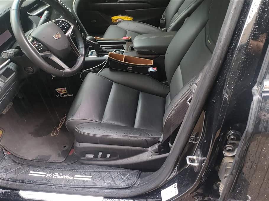 Cadillac XTS