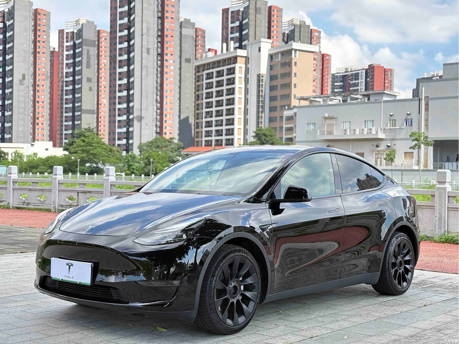 Tesla Model Y, 2021 1