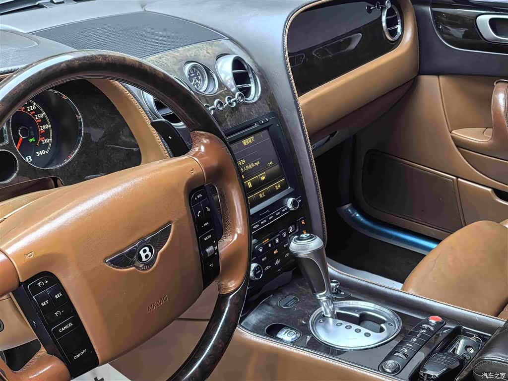 Bentley Flying Spur, 2012 все фото