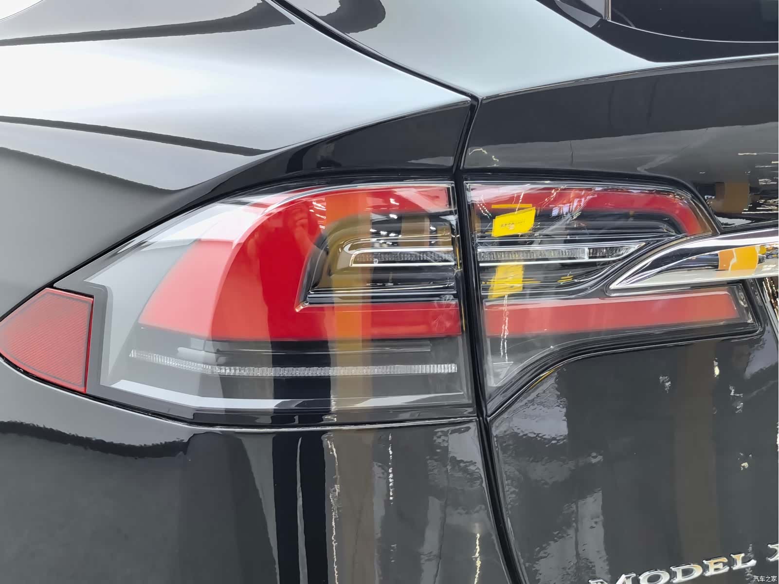 Tesla Model X, 2018 39